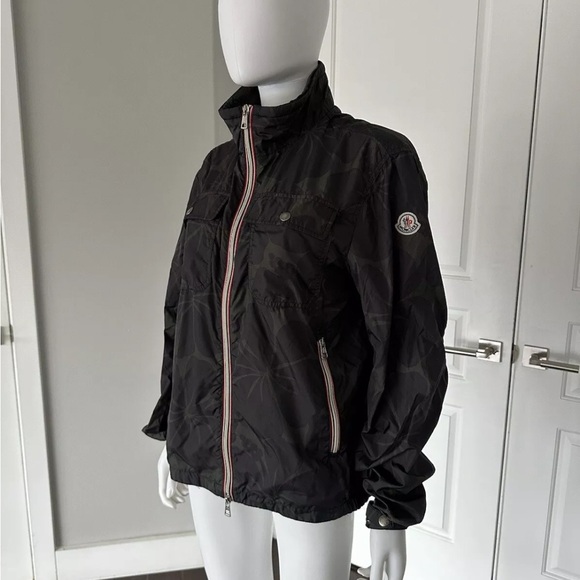 Moncler jacket - Picture 4 of 15